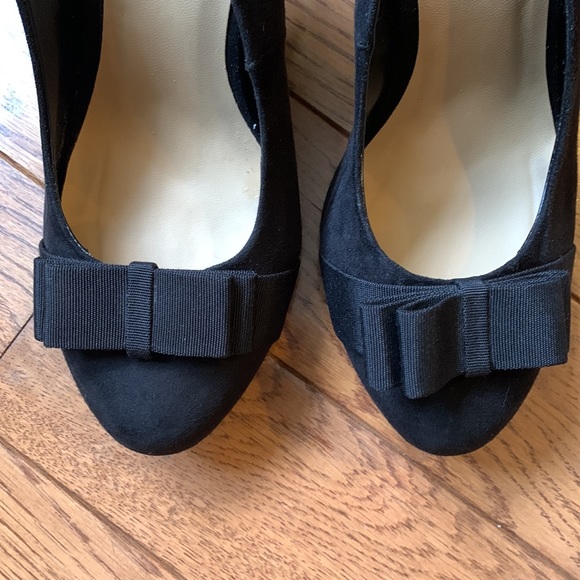 New Look Bow Front Black Suede Platform Wide Fit Heels - Picture 7 of 11